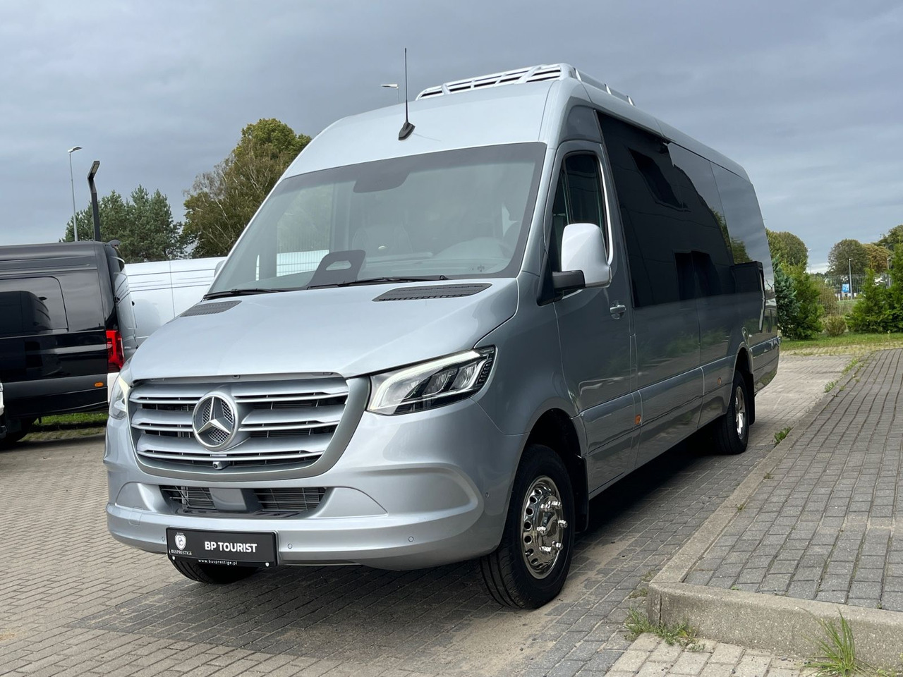 Mercedes-Benz Sprinter 519 TRANSFER XL / 22+1+1 / ON STOCK!!! Mercedes-Benz Sprinter 519 TOURIST XL/ 21-24 Seats/ IN STOCK! - Minibus, Potniški kombi: slika 3 Mercedes-Benz Sprinter 519 TRANSFER XL / 22+1+1 / ON STOCK!!! Mercedes-Benz Sprinter 519 TOURIST XL/ 21-24 Seats/ IN STOCK! - Minibus, Potniški kombi: slika 3