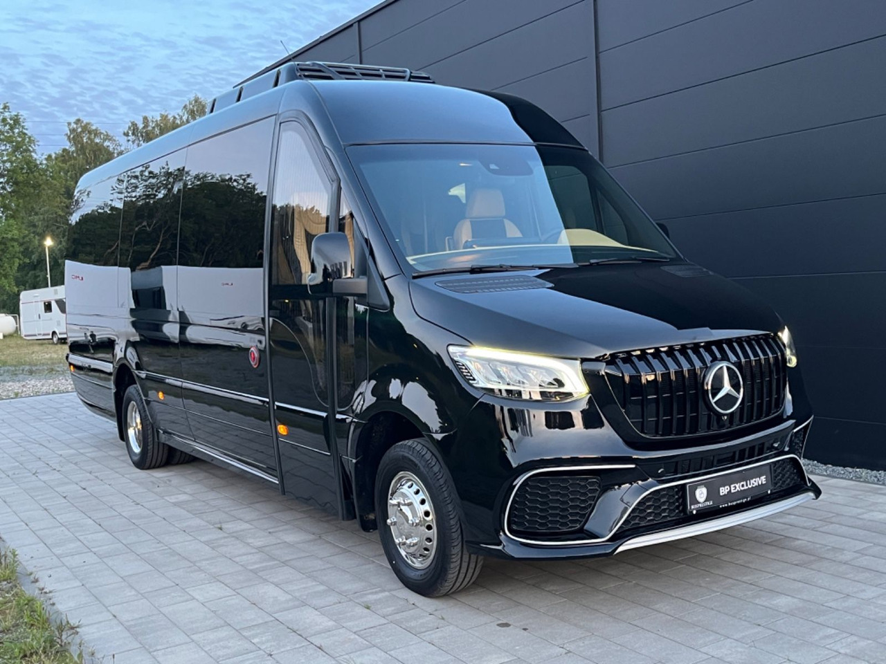 Mercedes-Benz Sprinter 519 XL /19+1+1/Luxury Bus /Coming Soon! Mercedes-Benz Sprinter 519 XL /19+1+1/Luxury /Panorama Windows - Minibus, Potniški kombi: slika 1 Mercedes-Benz Sprinter 519 XL /19+1+1/Luxury Bus /Coming Soon! Mercedes-Benz Sprinter 519 XL /19+1+1/Luxury /Panorama Windows - Minibus, Potniški kombi: slika 1