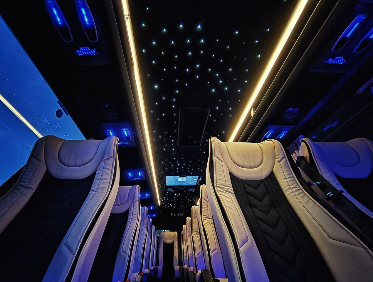 Mercedes-Benz Sprinter 519 XL /19+1+1/Luxury Bus /Coming Soon! Mercedes-Benz Sprinter 519 XL /19+1+1/Luxury /Panorama Windows - Minibus, Potniški kombi: slika 1 Mercedes-Benz Sprinter 519 XL /19+1+1/Luxury Bus /Coming Soon! Mercedes-Benz Sprinter 519 XL /19+1+1/Luxury /Panorama Windows - Minibus, Potniški kombi: slika 1