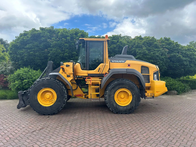 Volvo L120 H - Kolesni nakladalec: slika 1 Volvo L120 H - Kolesni nakladalec: slika 1
