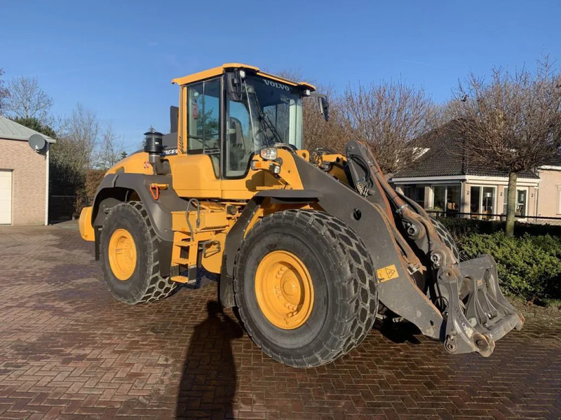 Kolesni nakladalec Volvo L120 H: slika 6