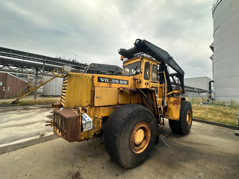 Volvo L160 High Lift - Gozdarska prikolica: slika 1 Volvo L160 High Lift - Gozdarska prikolica: slika 1