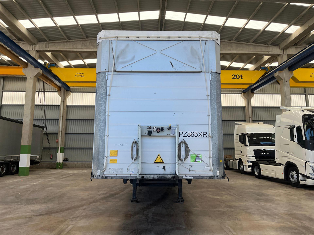 Schmitz Cargobull SCS24/L Varios - Polprikolica s ponjavo: slika 3 Schmitz Cargobull SCS24/L Varios - Polprikolica s ponjavo: slika 3