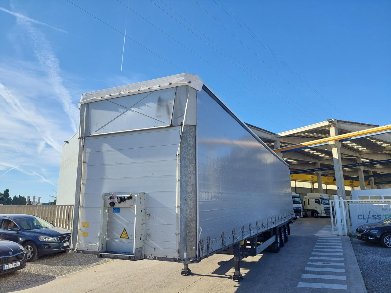 Polprikolica s ponjavo Schmitz Cargobull SCS24/L Varios: slika 1