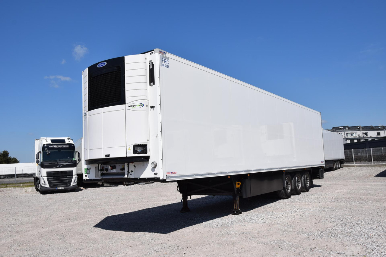 Schmitz Cargobull SKO FP 45 Carrier Vector 1550 - Polprikolica hladilnik: slika 1 Schmitz Cargobull SKO FP 45 Carrier Vector 1550 - Polprikolica hladilnik: slika 1