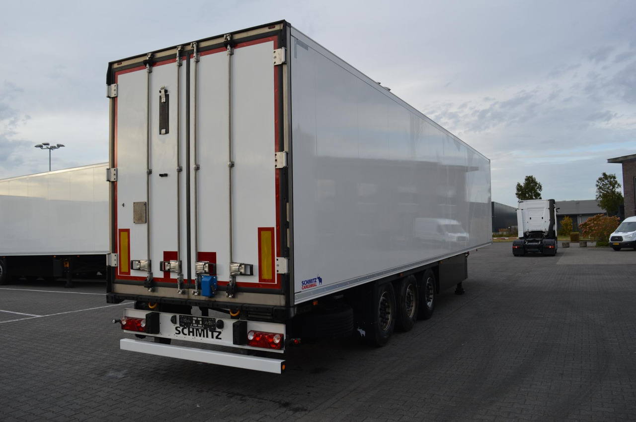 Schmitz Cargobull SKO FP 60 Carrier Vector 1550 - Polprikolica hladilnik: slika 4 Schmitz Cargobull SKO FP 60 Carrier Vector 1550 - Polprikolica hladilnik: slika 4