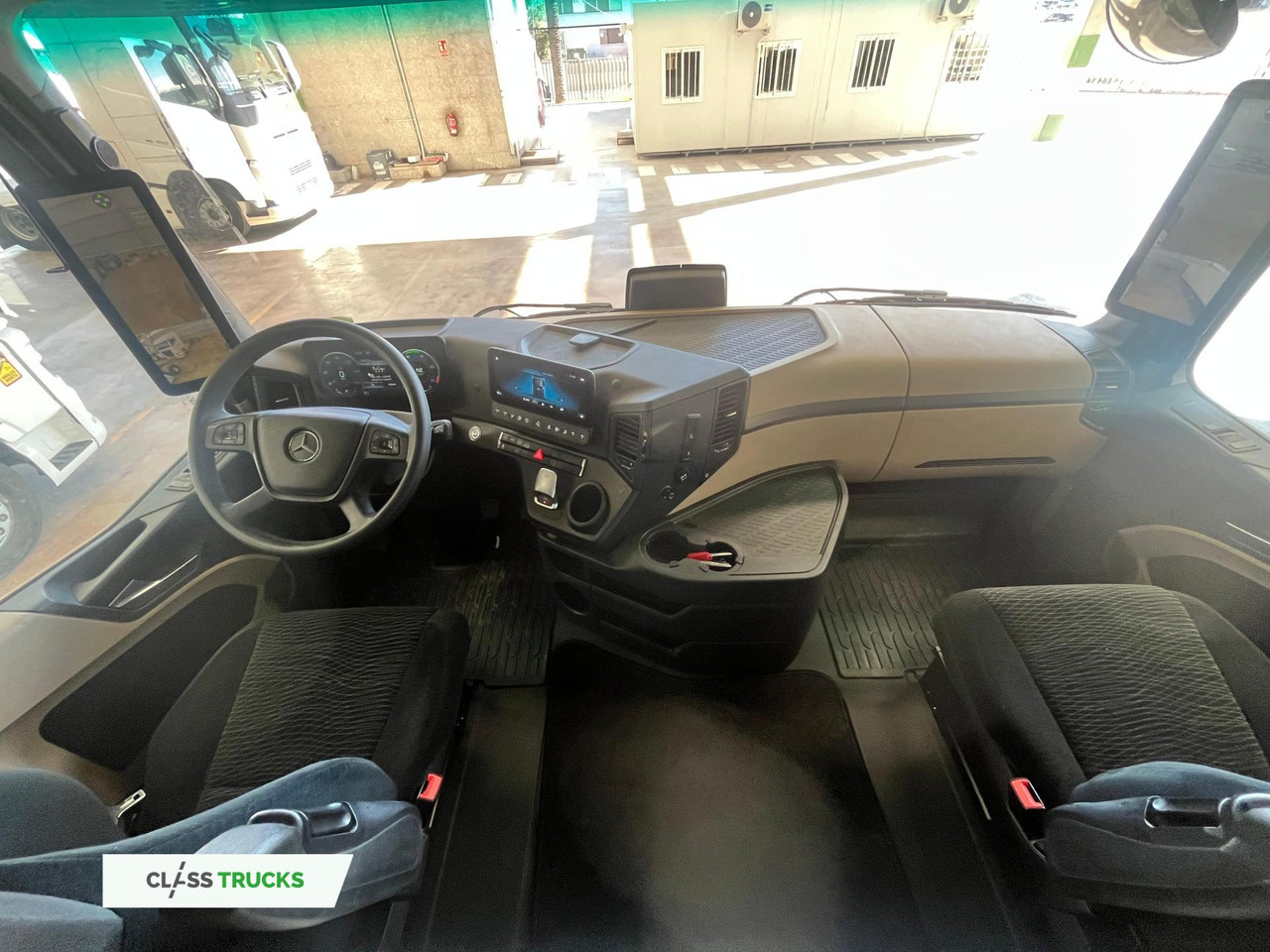 Vlačilec Mercedes-Benz Actros 5 1845 BigSpace: slika 11