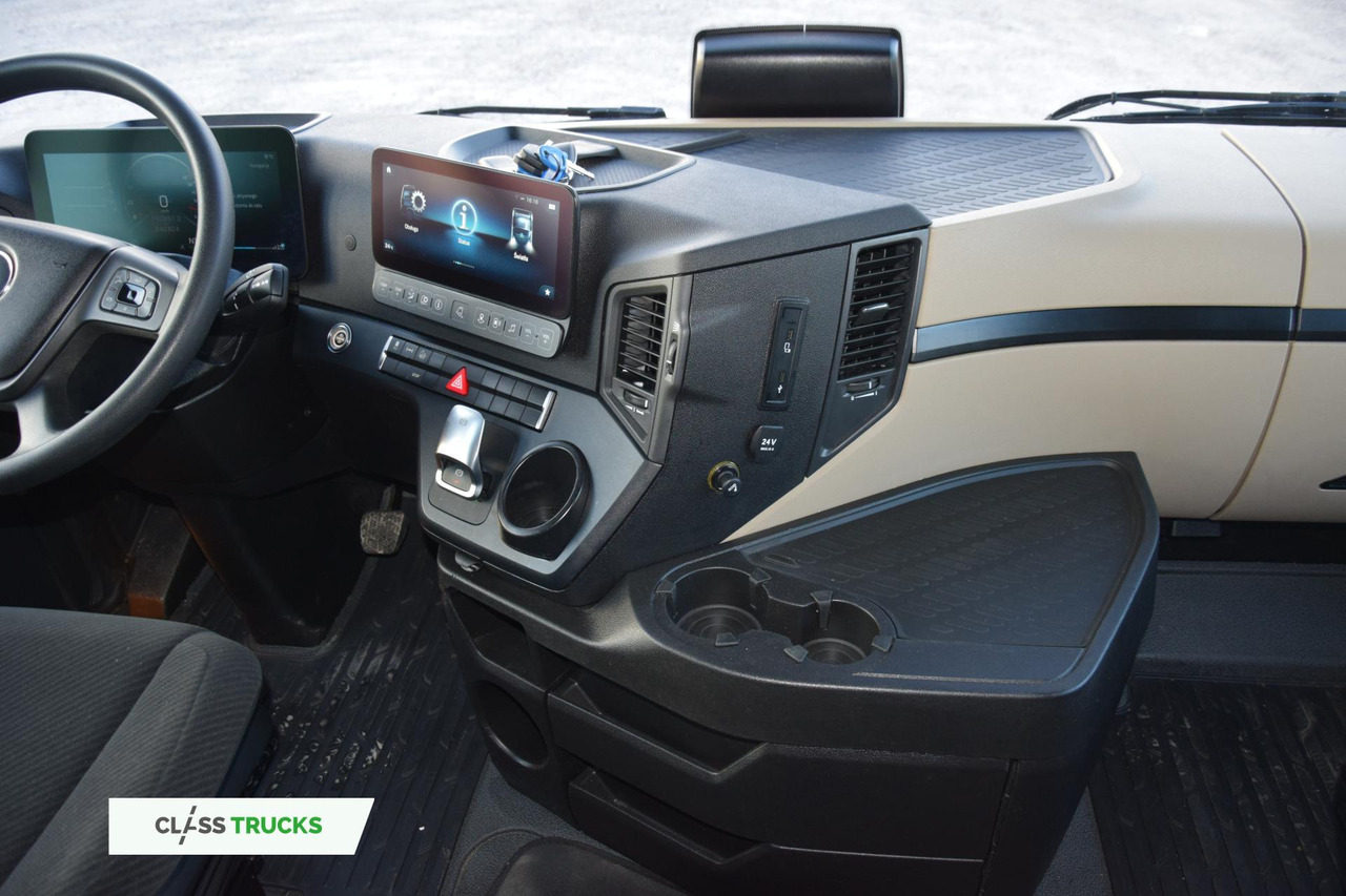 Vlačilec Mercedes-Benz Actros 5 1845 BigSpace: slika 11