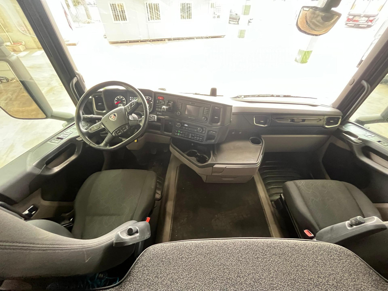 Scania R450 CR20H Retarder - Vlačilec: slika 4 Scania R450 CR20H Retarder - Vlačilec: slika 4