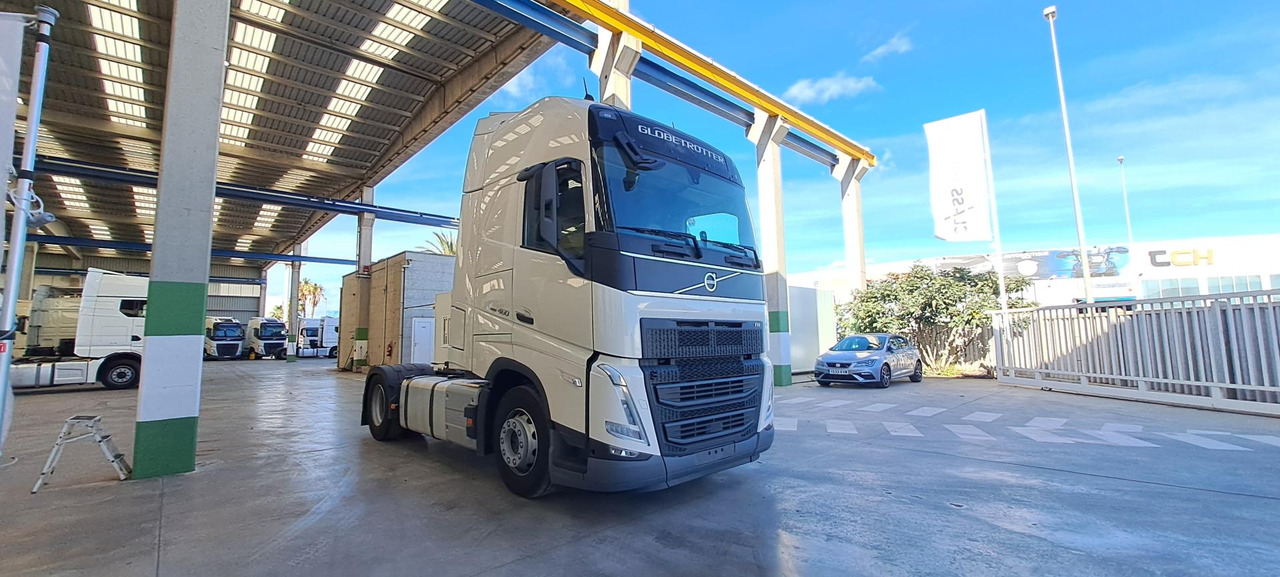 Volvo FH 460 Globetrotter XL Retarder - Vlačilec: slika 3 Volvo FH 460 Globetrotter XL Retarder - Vlačilec: slika 3