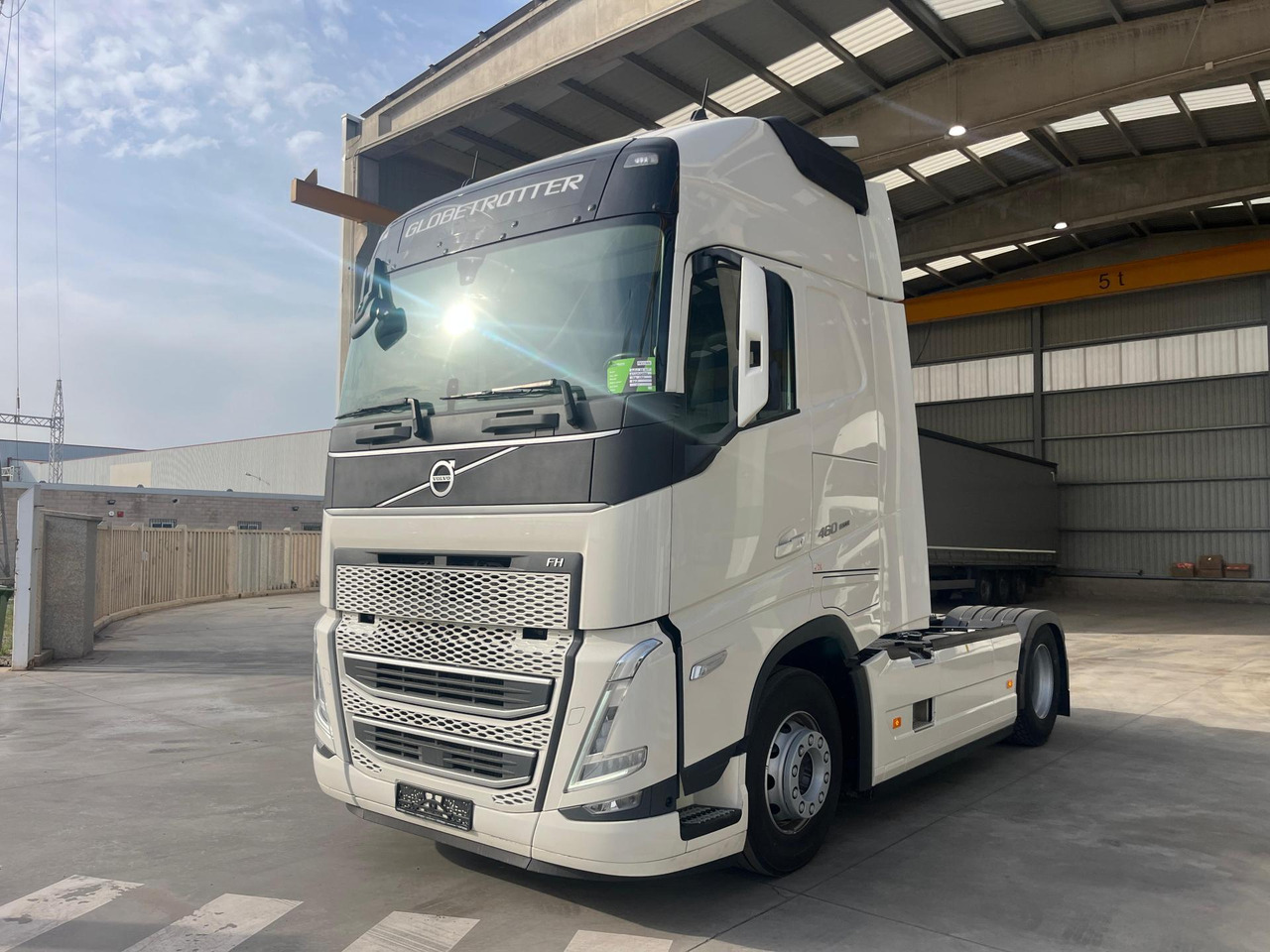 Volvo FH 460 Globetrotter XL i-Save I-ParkCool - Vlačilec: slika 1 Volvo FH 460 Globetrotter XL i-Save I-ParkCool - Vlačilec: slika 1