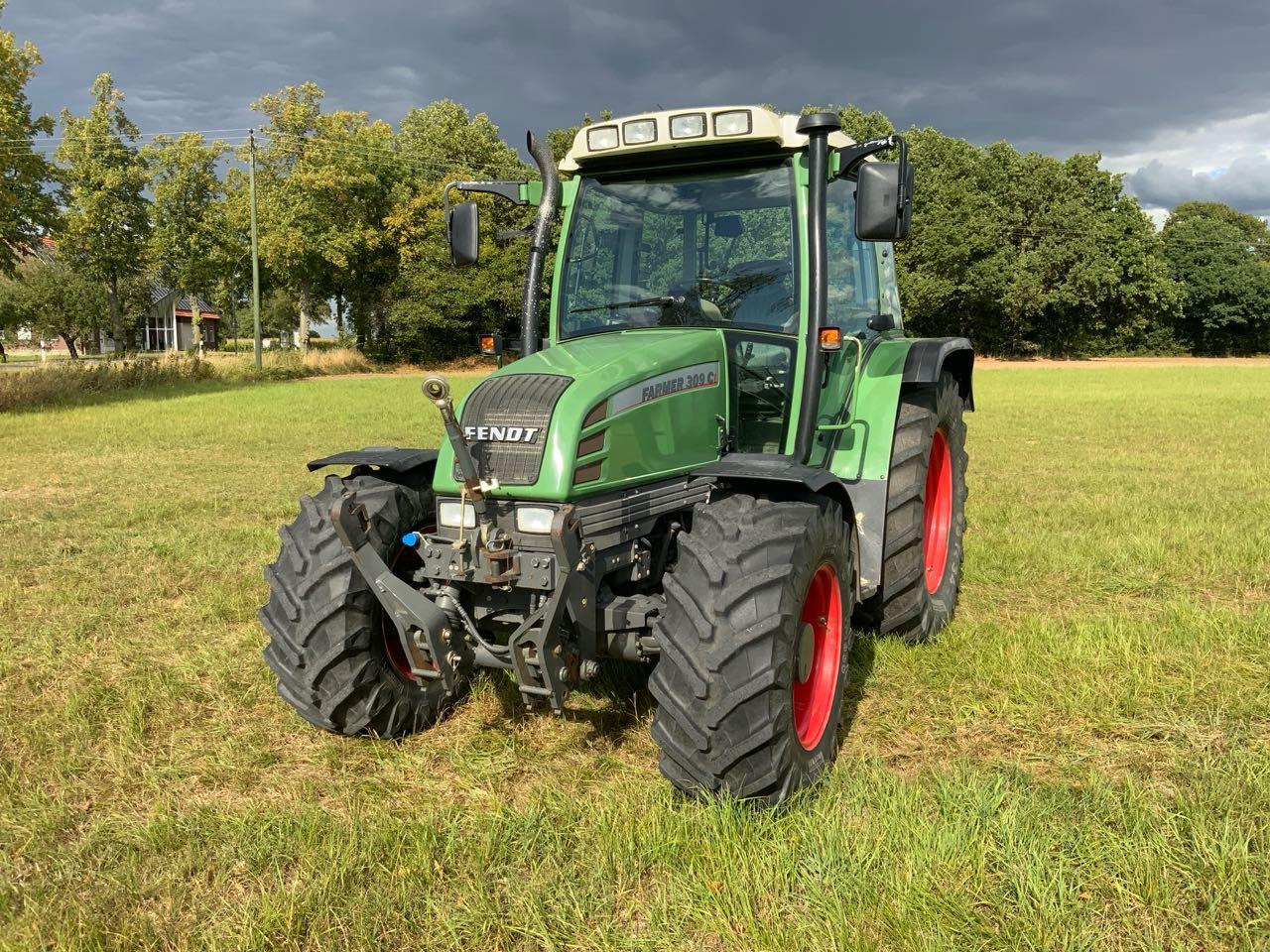 Fendt FARMER 309 CI - Traktor: slika 2 Fendt FARMER 309 CI - Traktor: slika 2