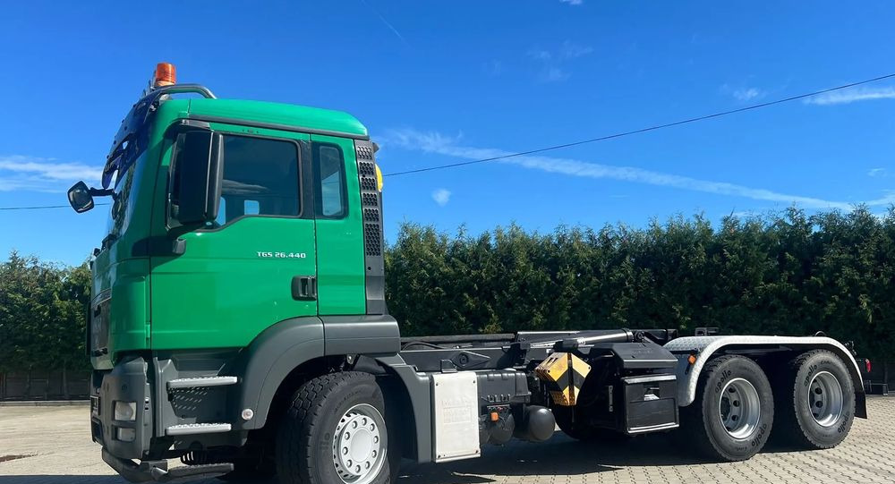 MAN TGS 26.440 | Hakowiec Meiller-Kipper | 6x4 - dwie osie napędowe | 440 KM | przód resor, tył pneumatyczne |Belka ostrzegawcza (koguty) - Kotalni prekucni tovornjak: slika 2 MAN TGS 26.440 | Hakowiec Meiller-Kipper | 6x4 - dwie osie napędowe | 440 KM | przód resor, tył pneumatyczne |Belka ostrzegawcza (koguty) - Kotalni prekucni tovornjak: slika 2