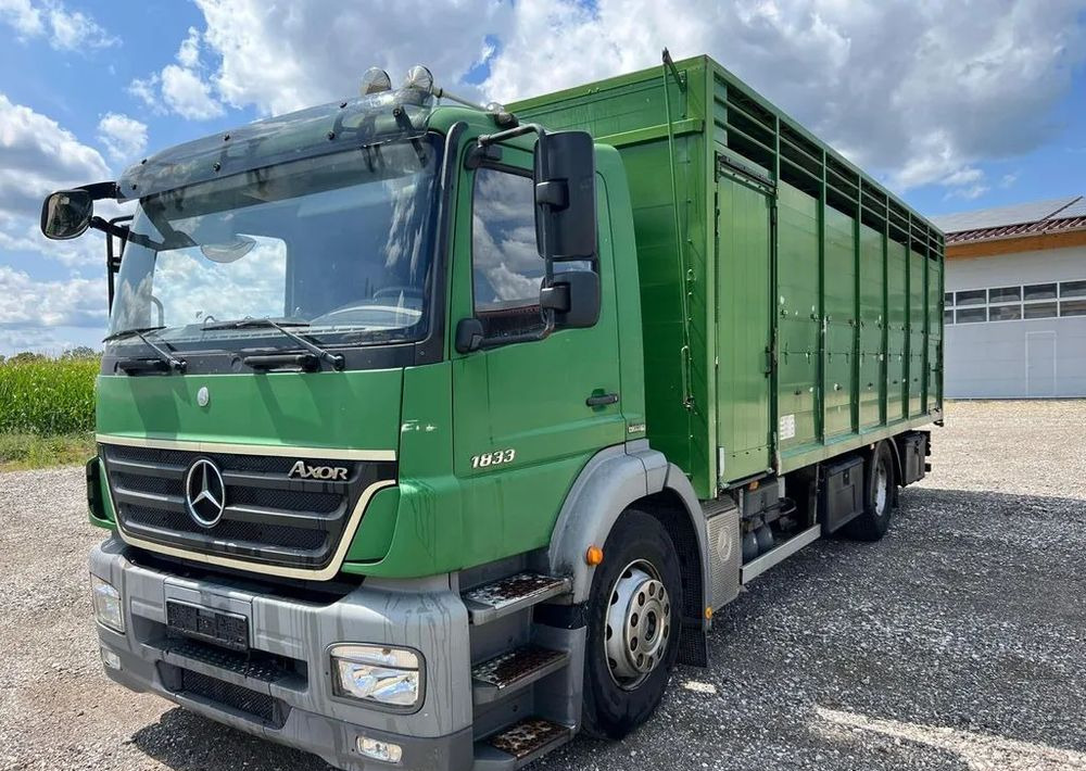 Mercedes-Benz Axor 1833 6x2 | Samochód do transportu bydła | 2009 | 450 000 km - Tovornjak za prevoz živine: slika 1 Mercedes-Benz Axor 1833 6x2 | Samochód do transportu bydła | 2009 | 450 000 km - Tovornjak za prevoz živine: slika 1