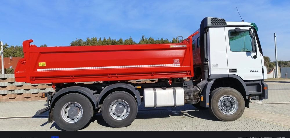 Mercedes-Benz Mercedes-Benz Actros 2644 K/ 6x4 / Meiller Retarder /Wywrotka/Euro 3 - Tovornjak prekucnik: slika 3 Mercedes-Benz Mercedes-Benz Actros 2644 K/ 6x4 / Meiller Retarder /Wywrotka/Euro 3 - Tovornjak prekucnik: slika 3