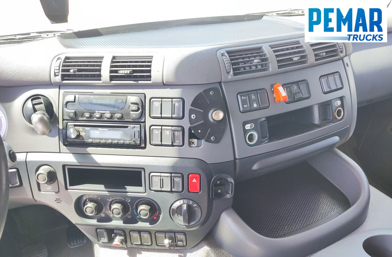 Tovornjak hladilnik DAF CF 330 FRIGORIFICO 18T: slika 23