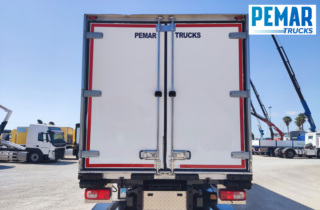 Tovornjak hladilnik DAF CF 330 FRIGORIFICO 18T: slika 6