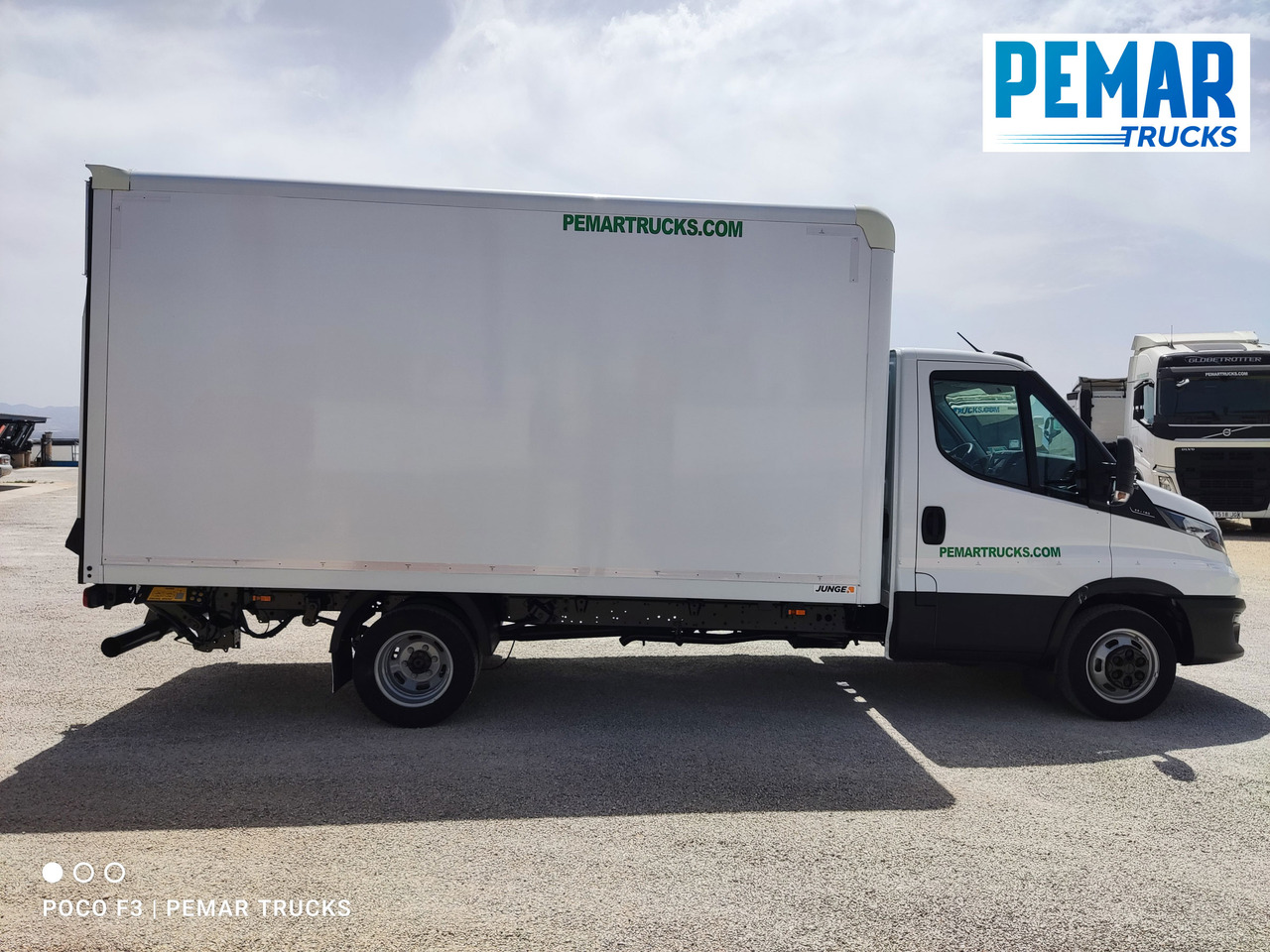 IVECO DAILY 35C16 CAJA CERRADA DOBLE RUEDA - Furgon: slika 4 IVECO DAILY 35C16 CAJA CERRADA DOBLE RUEDA - Furgon: slika 4