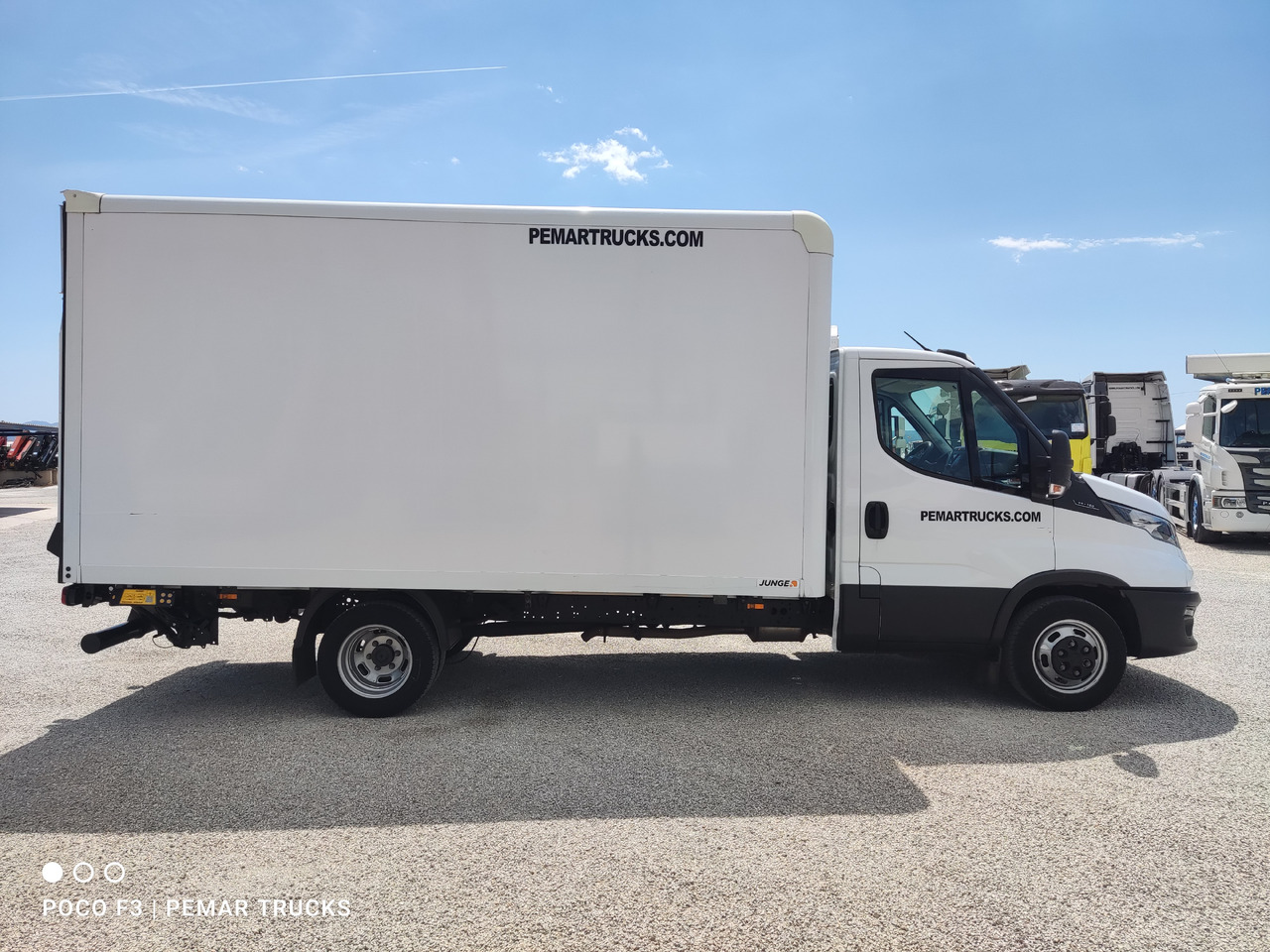 IVECO DAILY 35C16 - Furgon: slika 4 IVECO DAILY 35C16 - Furgon: slika 4