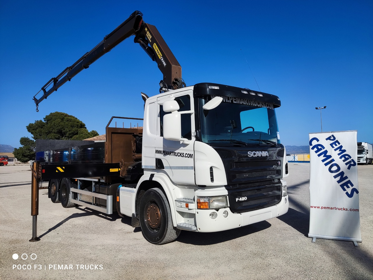 SCANIA P 420 6X2 GRUA CAJA FIJA - Kontejnerski tovornjak/ Tovornjak z zamenljivim tovoriščem, Tovornjak z dvigalom: slika 3 SCANIA P 420 6X2 GRUA CAJA FIJA - Kontejnerski tovornjak/ Tovornjak z zamenljivim tovoriščem, Tovornjak z dvigalom: slika 3