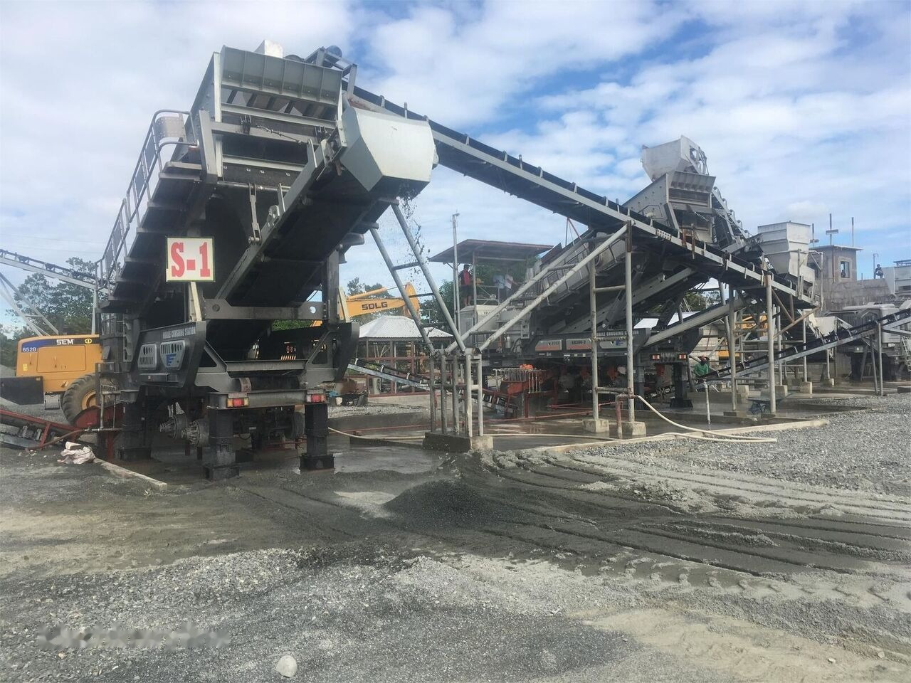 Kinglink HPY300 River Pebble Rock Portable Cone Crusher - Stožčasti drobilec: slika 5 Kinglink HPY300 River Pebble Rock Portable Cone Crusher - Stožčasti drobilec: slika 5