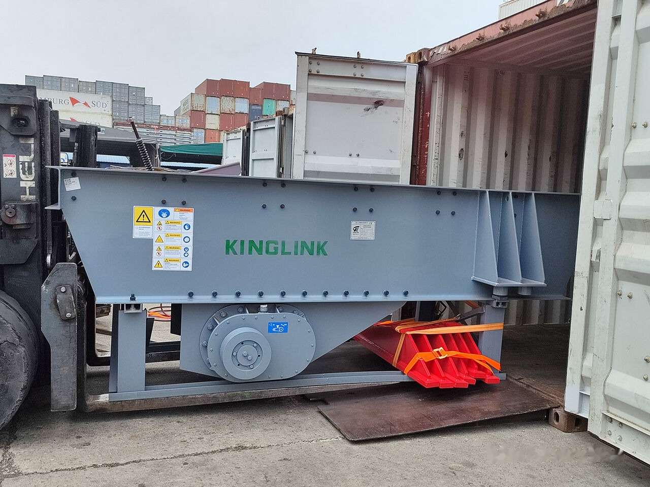 Kinglink Heavy-Duty Vibrating Grizzly Feeder ZSW380x96 - Rudarski stroji: slika 1 Kinglink Heavy-Duty Vibrating Grizzly Feeder ZSW380x96 - Rudarski stroji: slika 1