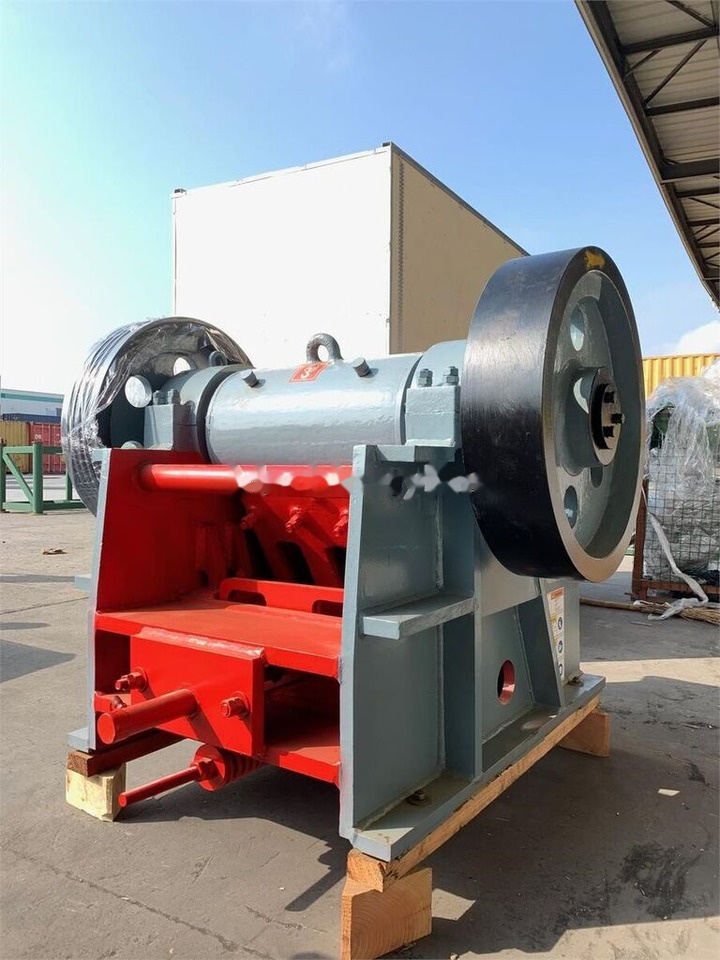 Kinglink PEX1030 Small Jaw Crusher | Mineral Ore - Čeljustni drobilec: slika 4 Kinglink PEX1030 Small Jaw Crusher | Mineral Ore - Čeljustni drobilec: slika 4