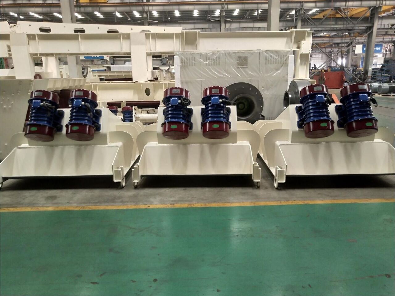 Kinglink Transit Hopper Pan Vibrating feeder GZG1012 - Rudarski stroji: slika 2 Kinglink Transit Hopper Pan Vibrating feeder GZG1012 - Rudarski stroji: slika 2