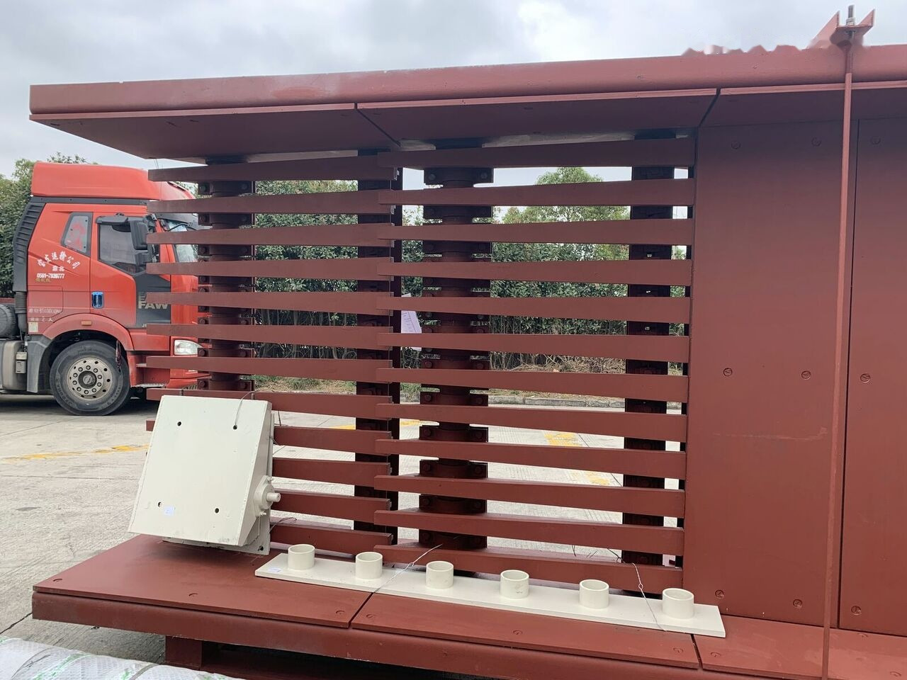 Kinglink ZSW600*180 Vibrating feeder | Quarry | Aggregates Crushing line - Rudarski stroji: slika 5 Kinglink ZSW600*180 Vibrating feeder | Quarry | Aggregates Crushing line - Rudarski stroji: slika 5