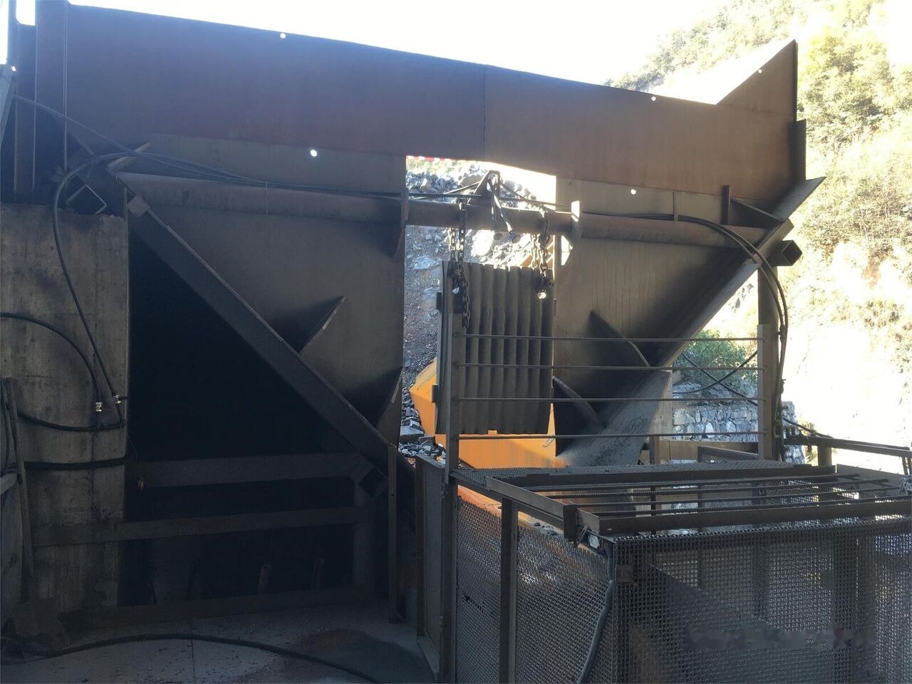 Kinglink ZSW600x150 Vibriting Feeder For Sale - Rudarski stroji: slika 3 Kinglink ZSW600x150 Vibriting Feeder For Sale - Rudarski stroji: slika 3