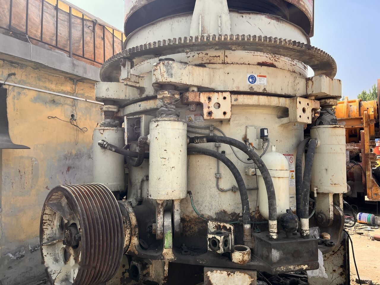 Metso Nordberg HP5 Cone Crusher - Stožčasti drobilec: slika 2 Metso Nordberg HP5 Cone Crusher - Stožčasti drobilec: slika 2