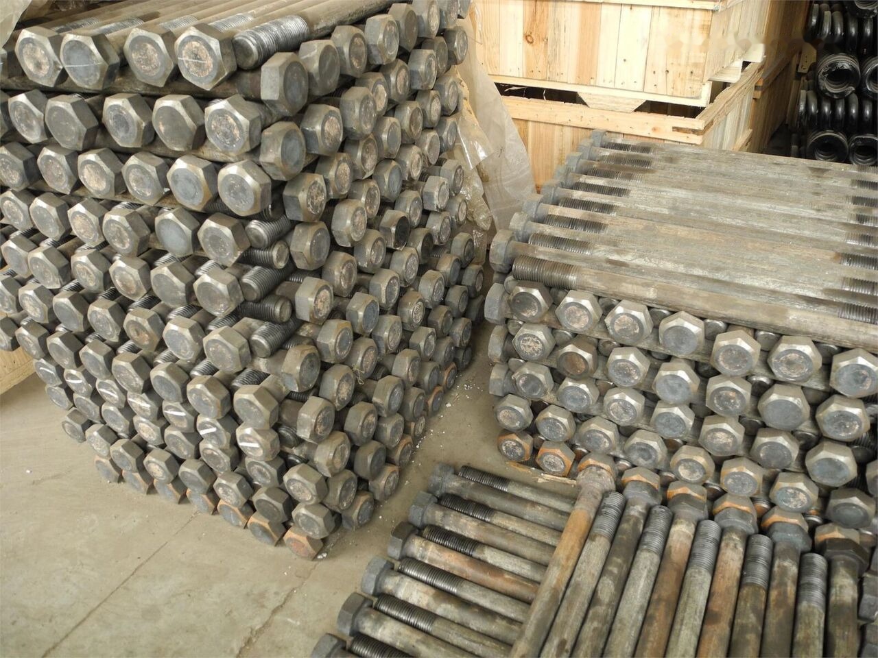 WEAR PARTS for KINGLINK SYMONS CONE CRUSHER crushing plant - Rezervni deli: slika 1 WEAR PARTS for KINGLINK SYMONS CONE CRUSHER crushing plant - Rezervni deli: slika 1