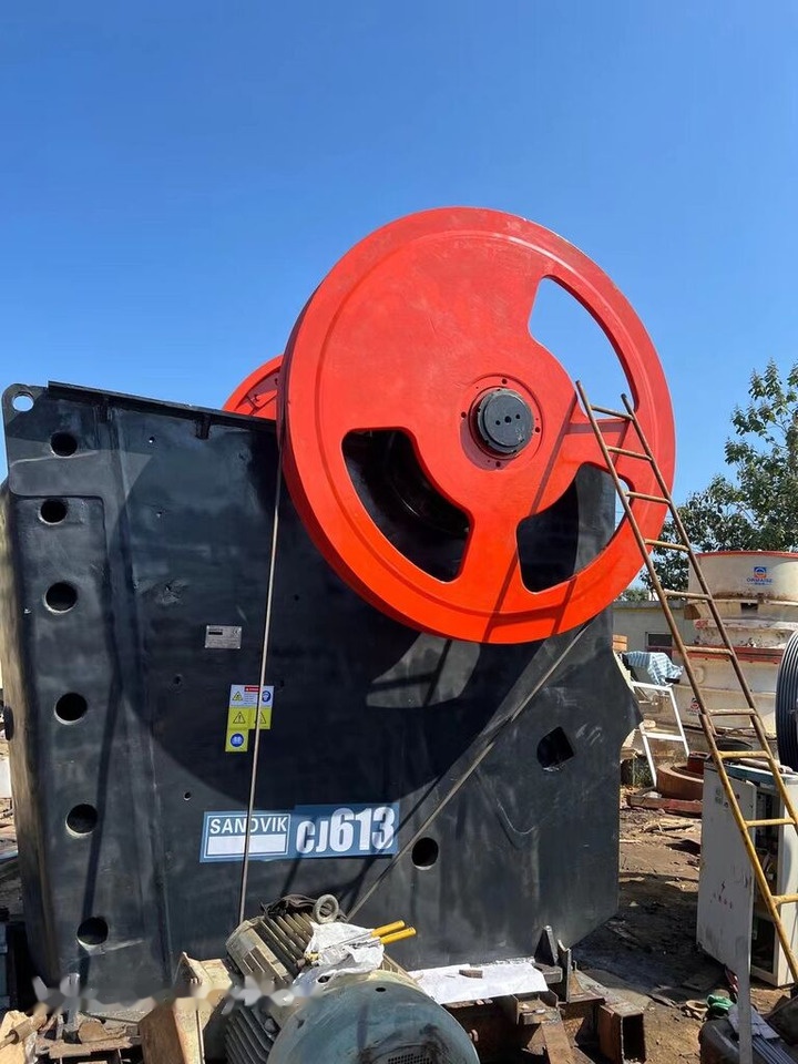 Sandvik USED CJ613 JAW CRUSHER - Čeljustni drobilec: slika 1 Sandvik USED CJ613 JAW CRUSHER - Čeljustni drobilec: slika 1