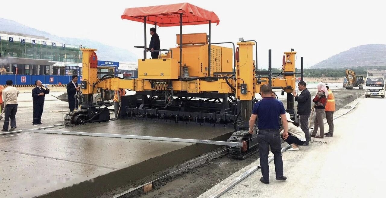 Wirtgen SP500 Concrete Slipform Paver - Betonski finišer: slika 4 Wirtgen SP500 Concrete Slipform Paver - Betonski finišer: slika 4