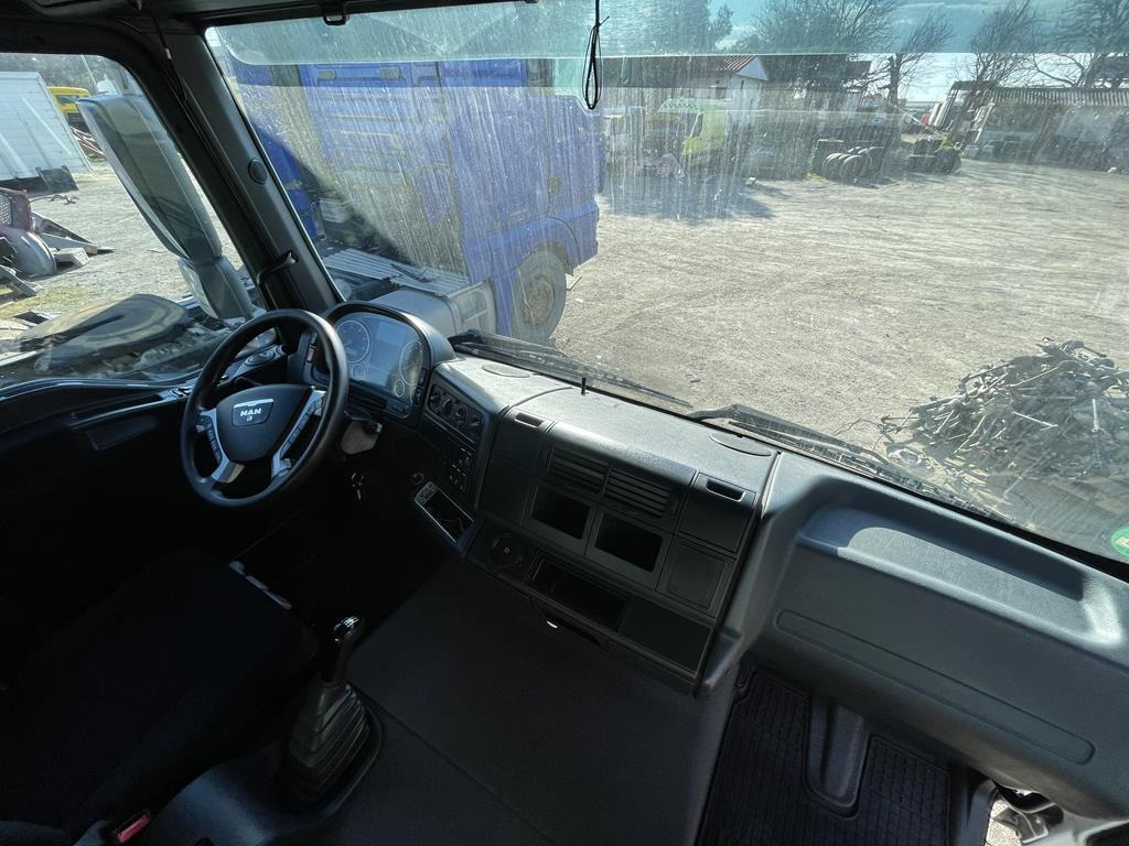 Kabina za Tovornjak MAN TGL DOUBLE CAB 2012: slika 11
