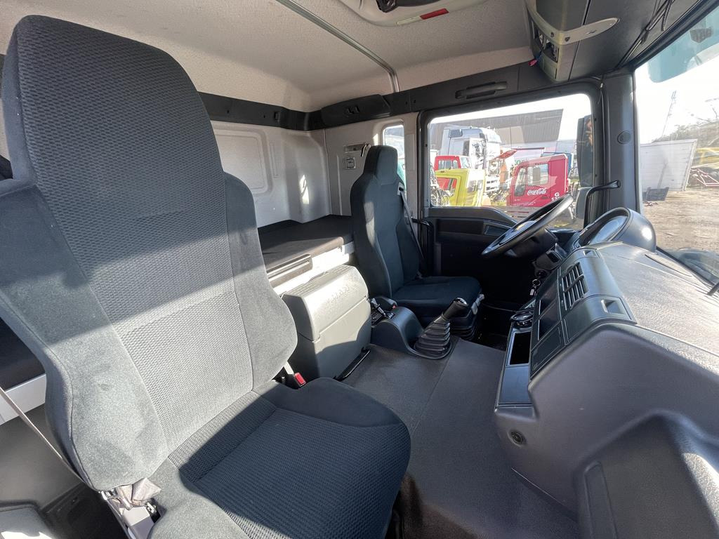 Kabina za Tovornjak MAN TGL DOUBLE CAB 2012: slika 8