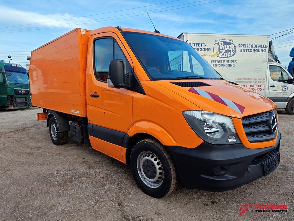 MERCEDES-BENZ 311 – TIPPER – RIGHT HAND DRIVE (RHD) - Dostavno vozilo prekucnik: slika 4 MERCEDES-BENZ 311 – TIPPER – RIGHT HAND DRIVE (RHD) - Dostavno vozilo prekucnik: slika 4