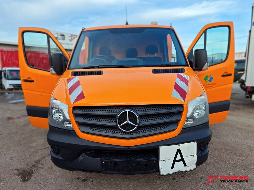 MERCEDES-BENZ 311 – TIPPER – RIGHT HAND DRIVE (RHD) - Dostavno vozilo prekucnik: slika 3 MERCEDES-BENZ 311 – TIPPER – RIGHT HAND DRIVE (RHD) - Dostavno vozilo prekucnik: slika 3