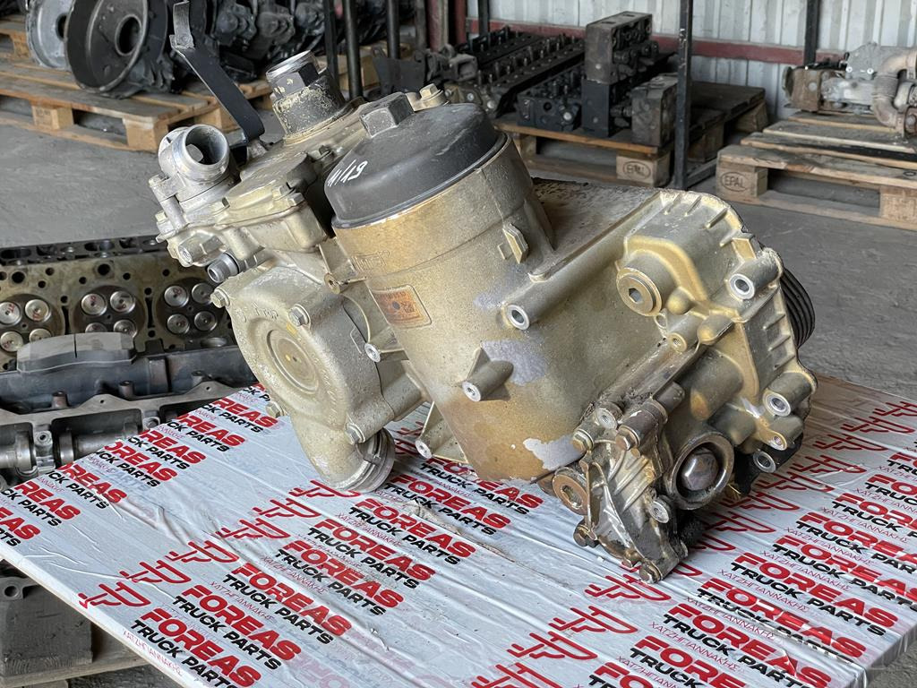 MERCEDES-BENZ ACTROS MP4 - Hladilnik olja za Tovornjak: slika 3 MERCEDES-BENZ ACTROS MP4 - Hladilnik olja za Tovornjak: slika 3