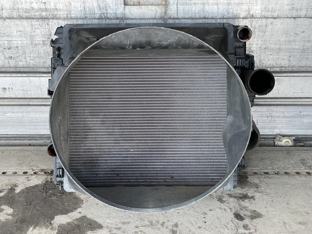 MERCEDES-BENZ FOR ATEGO BY BEHR - A 970 500 04 04 - Hladilnik motorja za Tovornjak: slika 2 MERCEDES-BENZ FOR ATEGO BY BEHR - A 970 500 04 04 - Hladilnik motorja za Tovornjak: slika 2