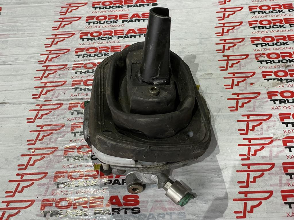 MERCEDES-BENZ HYDRAULIC GEAR STICK - A 000 260 5898 - Prestavna ročica za Tovornjak: slika 3 MERCEDES-BENZ HYDRAULIC GEAR STICK - A 000 260 5898 - Prestavna ročica za Tovornjak: slika 3