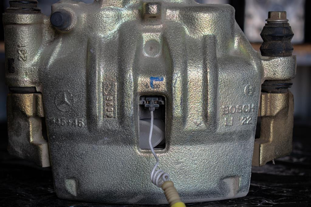 MERCEDES-BENZ SPRINTER ΟΜ611 - FRONT - DRIVER - Zavorna čeljust za Tovornjak: slika 1 MERCEDES-BENZ SPRINTER ΟΜ611 - FRONT - DRIVER - Zavorna čeljust za Tovornjak: slika 1