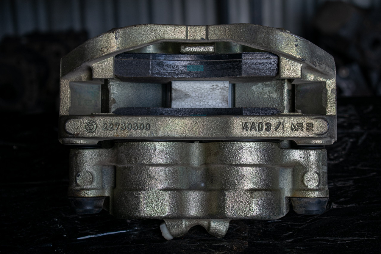 MERCEDES-BENZ SPRINTER 616 CDI DUAL PISTON - DRIVER - Zavorna čeljust za Tovornjak: slika 3 MERCEDES-BENZ SPRINTER 616 CDI DUAL PISTON - DRIVER - Zavorna čeljust za Tovornjak: slika 3