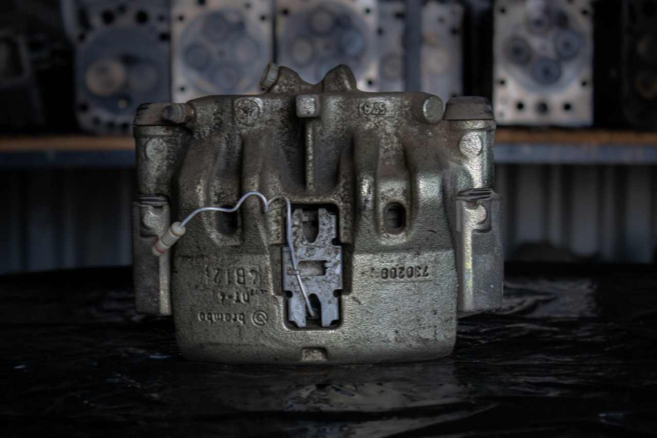 MERCEDES-BENZ SPRINTER 616 CDI DUAL PISTON - DRIVER - Zavorna čeljust za Tovornjak: slika 1 MERCEDES-BENZ SPRINTER 616 CDI DUAL PISTON - DRIVER - Zavorna čeljust za Tovornjak: slika 1