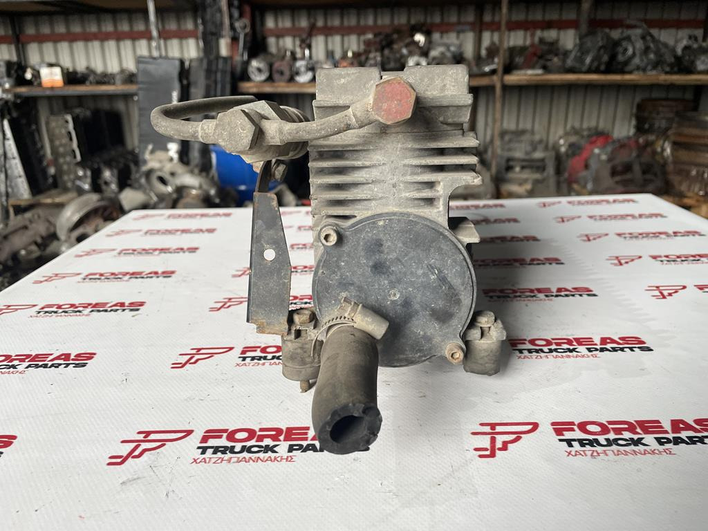 MERCEDES-BENZ VARIO 24V - 0504050008 - Kompresor za Tovornjak: slika 2 MERCEDES-BENZ VARIO 24V - 0504050008 - Kompresor za Tovornjak: slika 2