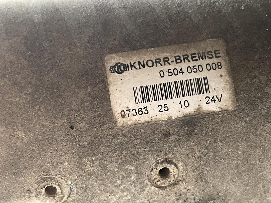 MERCEDES-BENZ VARIO 24V - 0504050008 - Kompresor za Tovornjak: slika 4 MERCEDES-BENZ VARIO 24V - 0504050008 - Kompresor za Tovornjak: slika 4