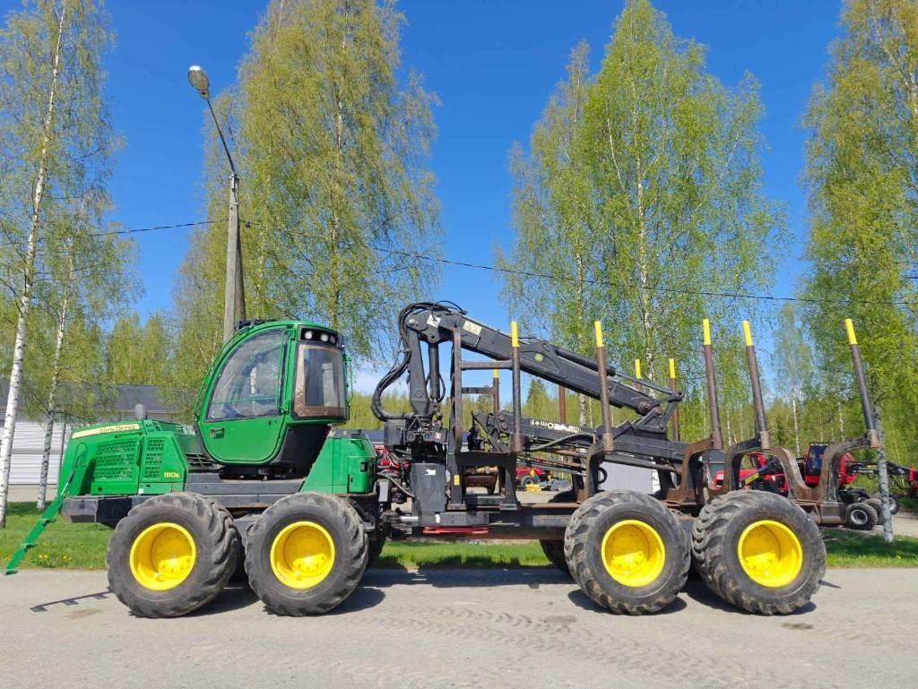 John Deere 1110 E Eco III - Forvarder: slika 2 John Deere 1110 E Eco III - Forvarder: slika 2
