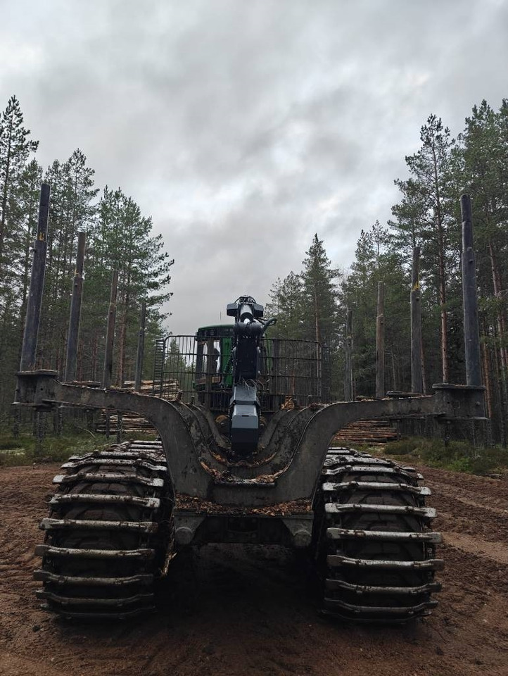 John Deere 1510 G - Forvarder: slika 4 John Deere 1510 G - Forvarder: slika 4