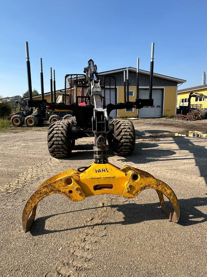 Komatsu 875 - Forvarder: slika 5 Komatsu 875 - Forvarder: slika 5