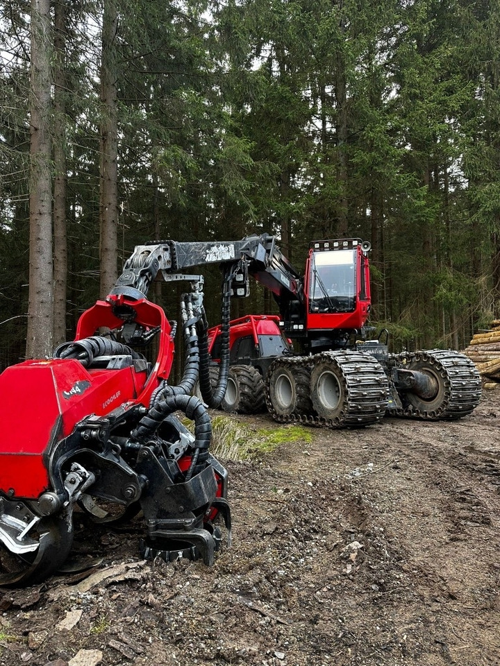 Komatsu 931XC - Gozdarski kombajn: slika 1 Komatsu 931XC - Gozdarski kombajn: slika 1